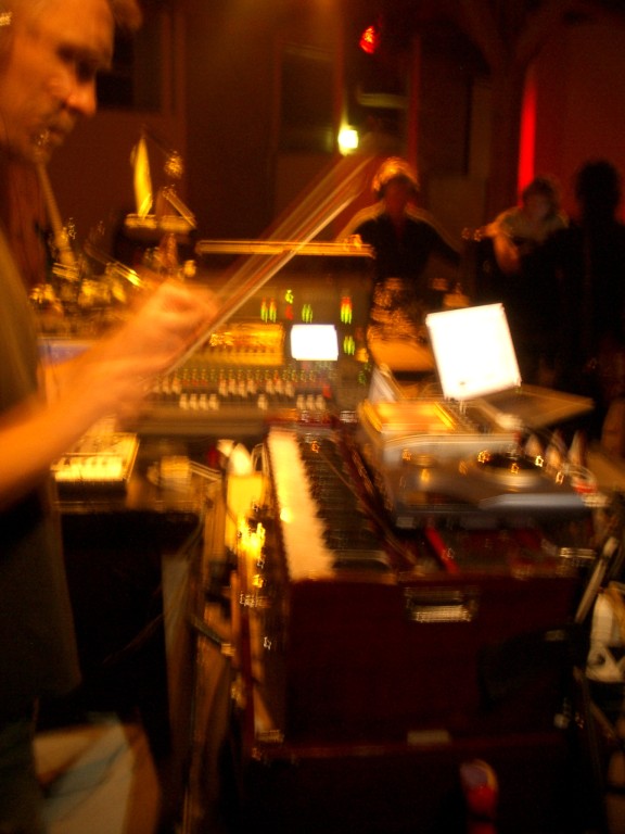 éLECTRIPOCNIC @ Walcheturm, Zurich 05